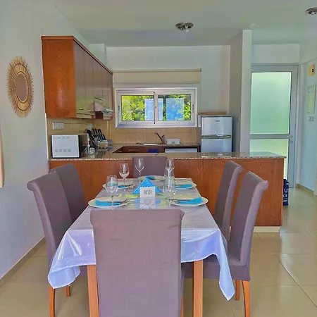 3 Bedroom Coral Bay Seaview I Private Pool Willa *