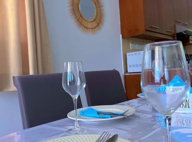 3 Bedroom Coral Bay Seaview I Private Pool Vila